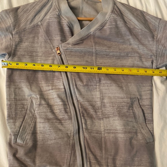 Lululemon Mula Bundle wrap Coat jacket  zip up size 6 grey - Picture 13 of 16